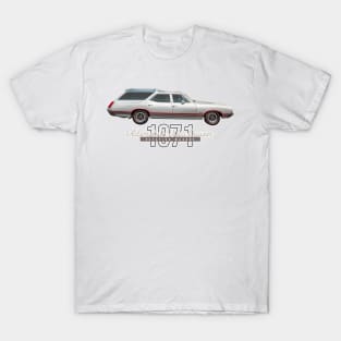 1971 Oldsmobile Vista Cruiser Station Wagon T-Shirt